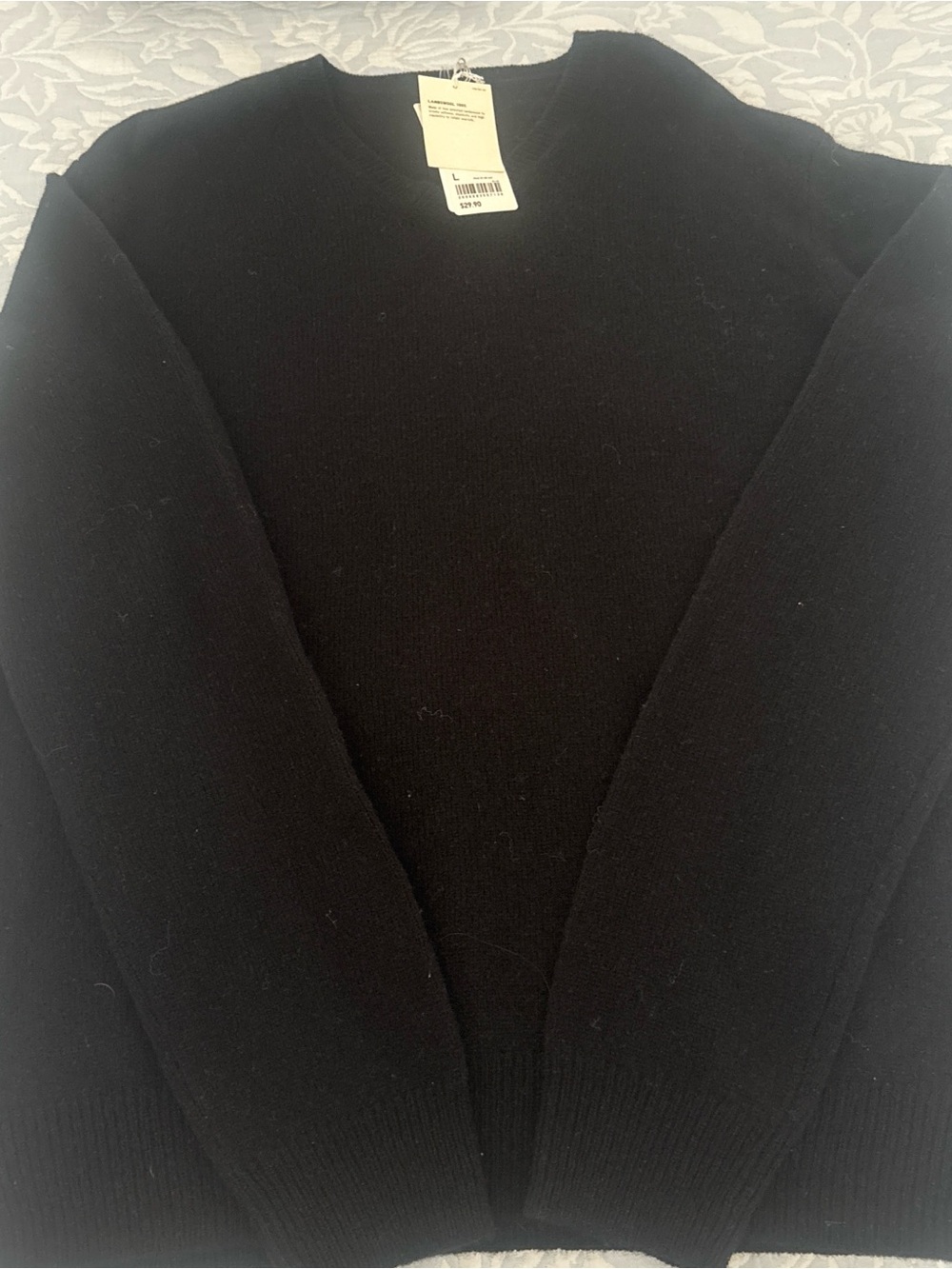 Uniqlo Black Crewneck Sweater